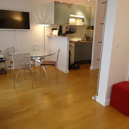Ranavalo Tour Eiffel Apartment